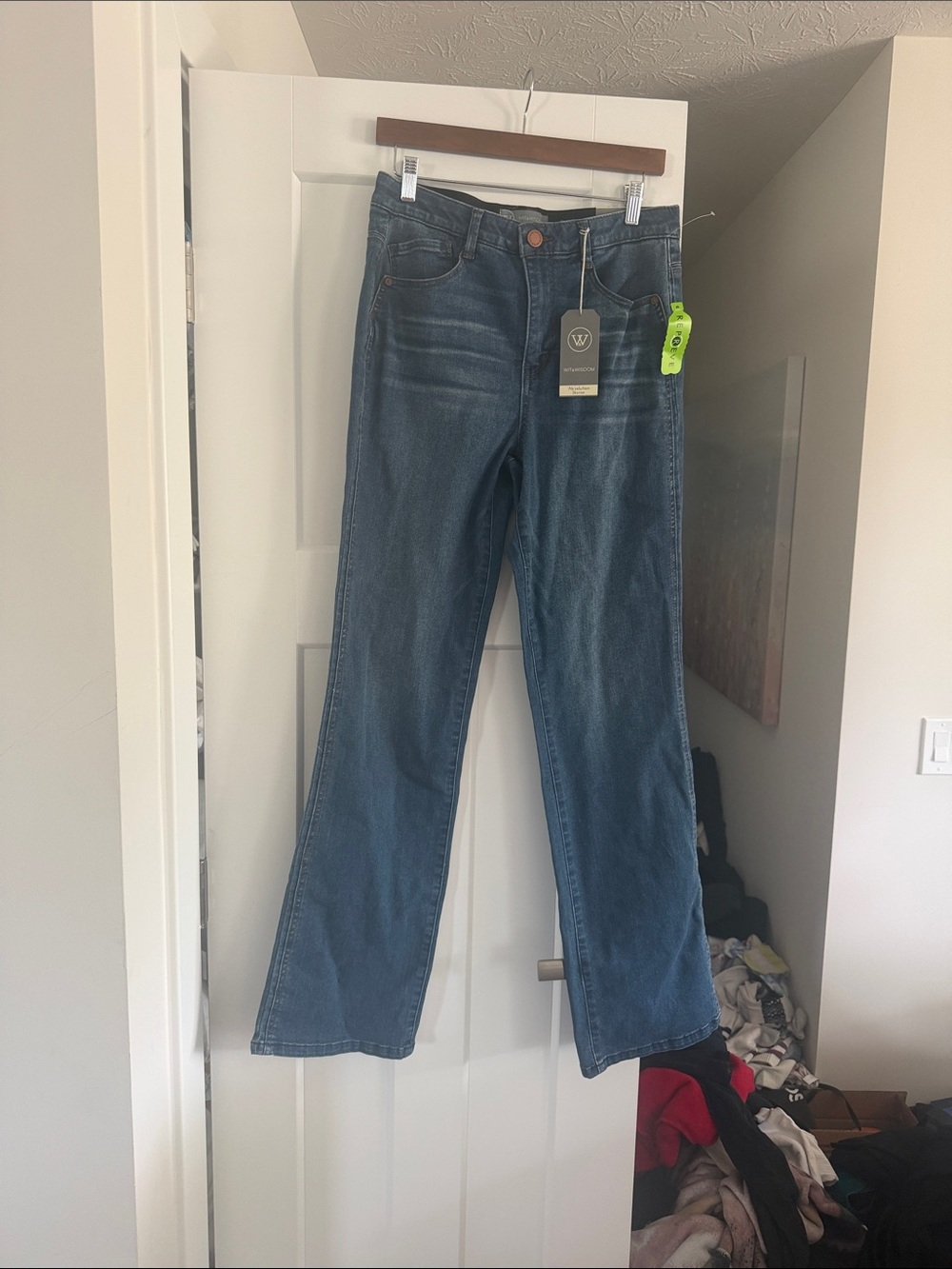 Wit and wisdom absolute sky rise jeans